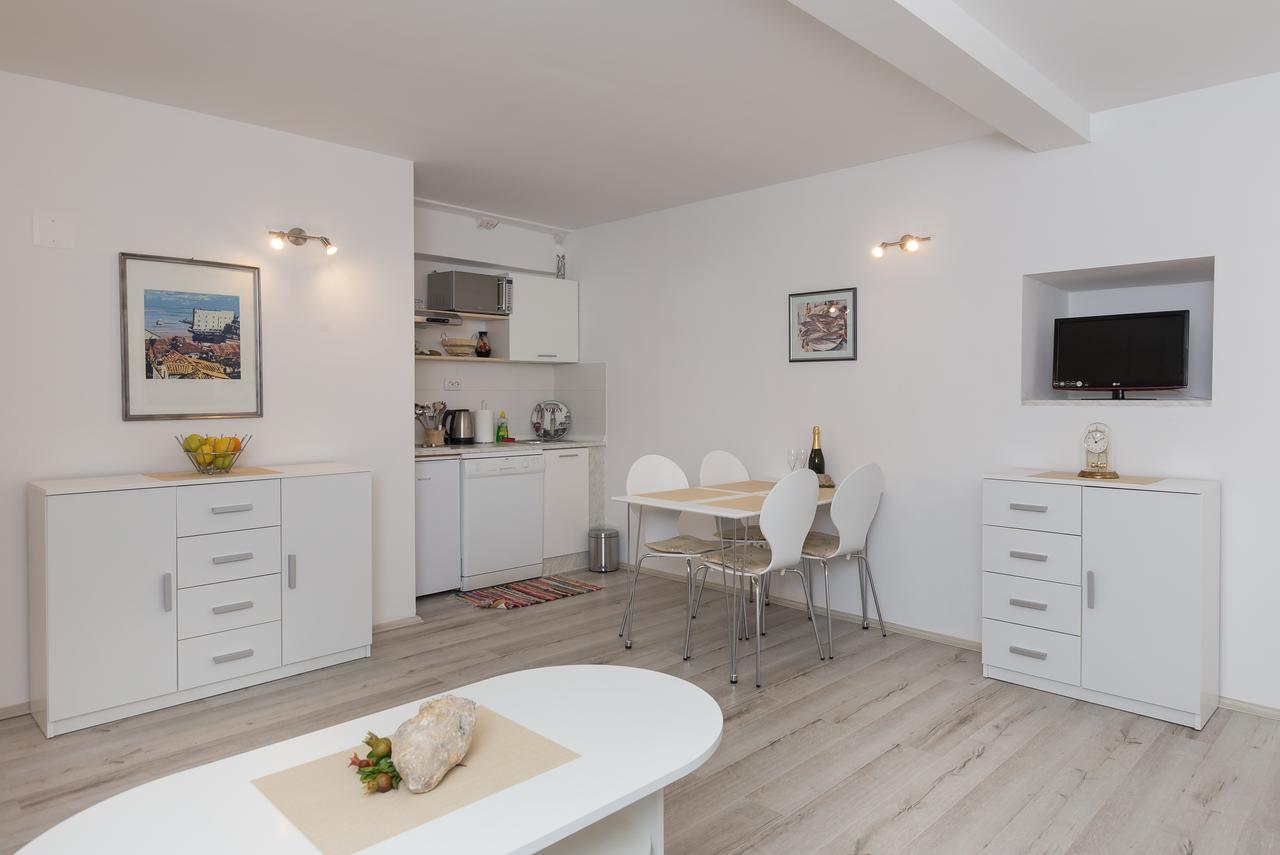 Izvijacica Suite Ragusa Esterno foto